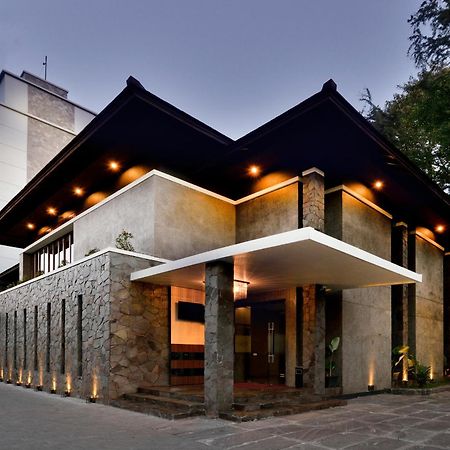 Serela Merdeka By Kagum Hotels Bandung Exterior photo