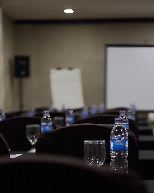 Serela Merdeka By Kagum Hotels Bandung Exterior photo