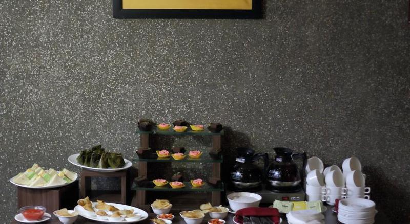 Serela Merdeka By Kagum Hotels Bandung Exterior photo